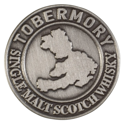 Lapel badge featuring the location Tobermory Distillery on the Isle of Mull