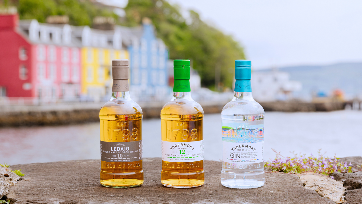 Ledaig, Tobermory Whisky and Tobermory Gin at Tobermory Bay